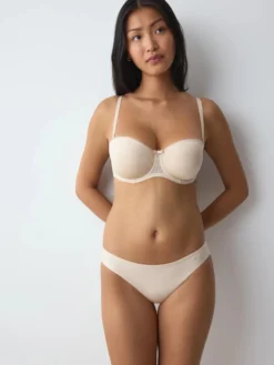 BEAUTY-FULL ESSENTIAL