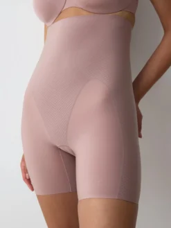 BMU ILLUSION CURVE
