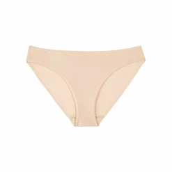 BODY MAKE-UP ESSENTIALS