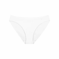 BODY MAKE-UP ESSENTIALS