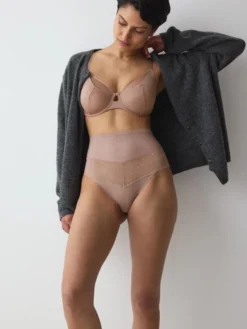 COMFORT CONTOUR