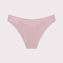 LOVE IN LACE