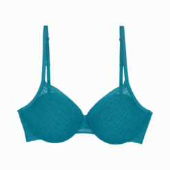 TRIUMPH SIGNATURE SHEER