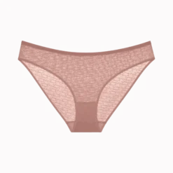 TRIUMPH SIGNATURE SHEER